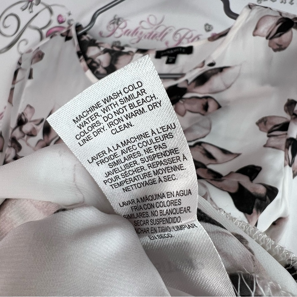 Dynamite top blouse long sleeve flowers roses floral Print Women's Top - Picture 8 of 9
